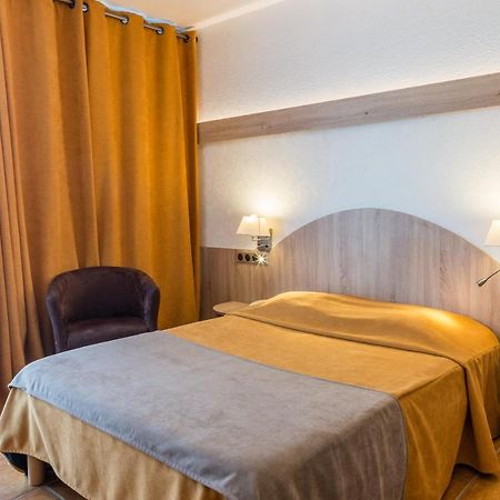 Hotel Morris Le Pont-de-Beauvoisin Bagian luar foto